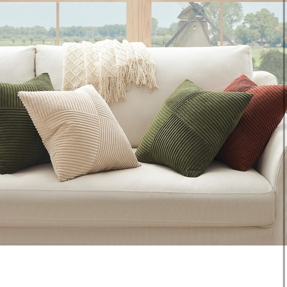 Green Decorative Throw Pillow Covers Set of 2 18x18 Inches for Couch Bed Sofa - Picture 2 of 8